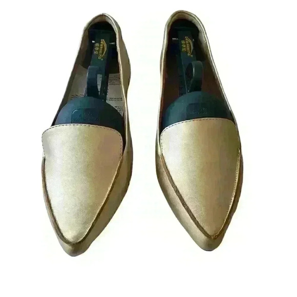 Essentials Women's Flat Loafer Slip On Size 7 - Picture 1 of 7